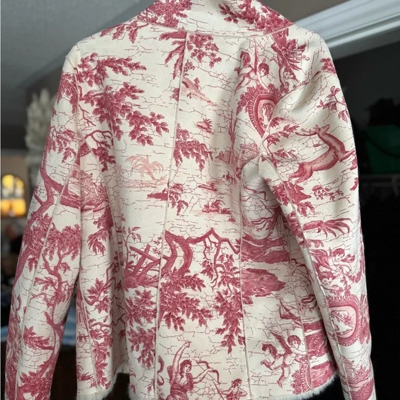 Red and Cream Reversible Toile Jacket - Picture 4 of 6